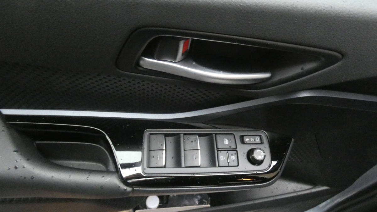 Toyota C-HR — 14